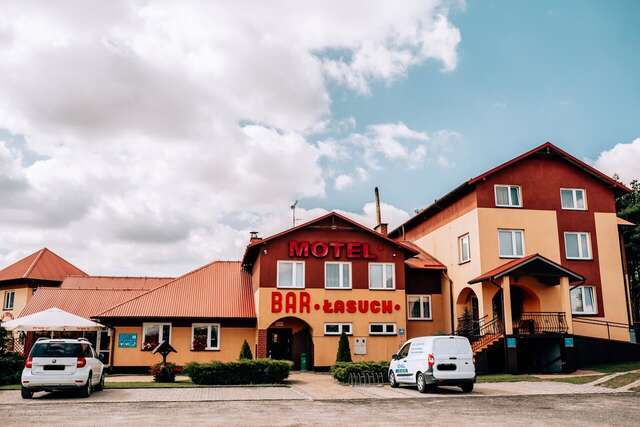Мотели Motel Łasuch Осьякув-5